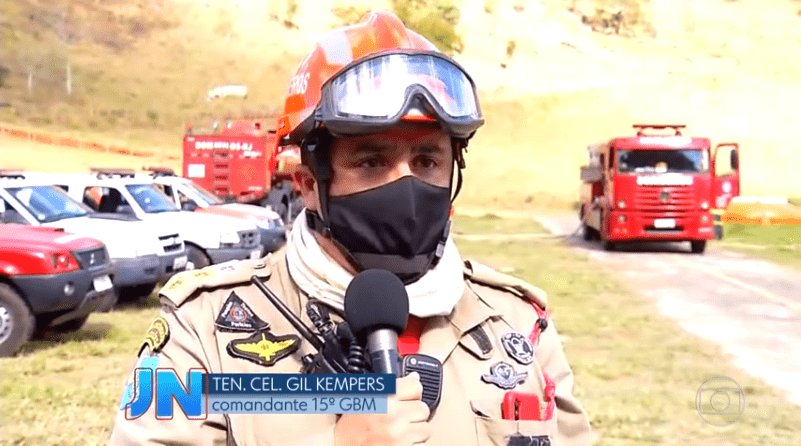 Bombeiros RJ atuam em incêndio de grandes proporções na Região Serrana – JN (TV Globo)
