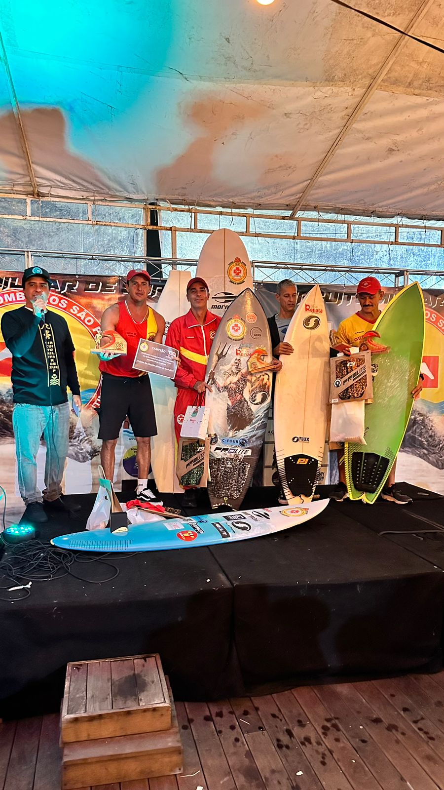 Bombeiro do CBMERJ ganha destaque no Campeonato Brasileiro de Surf Militar