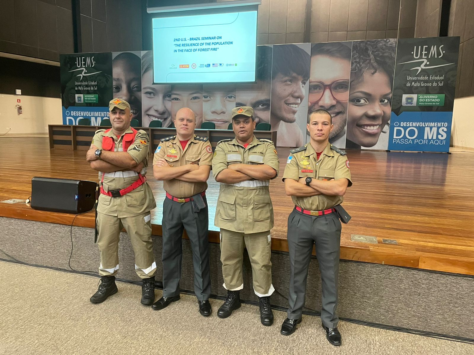Bombeiros militares do Rio participam de seminário de prevenção e combate a incêndios florestais​