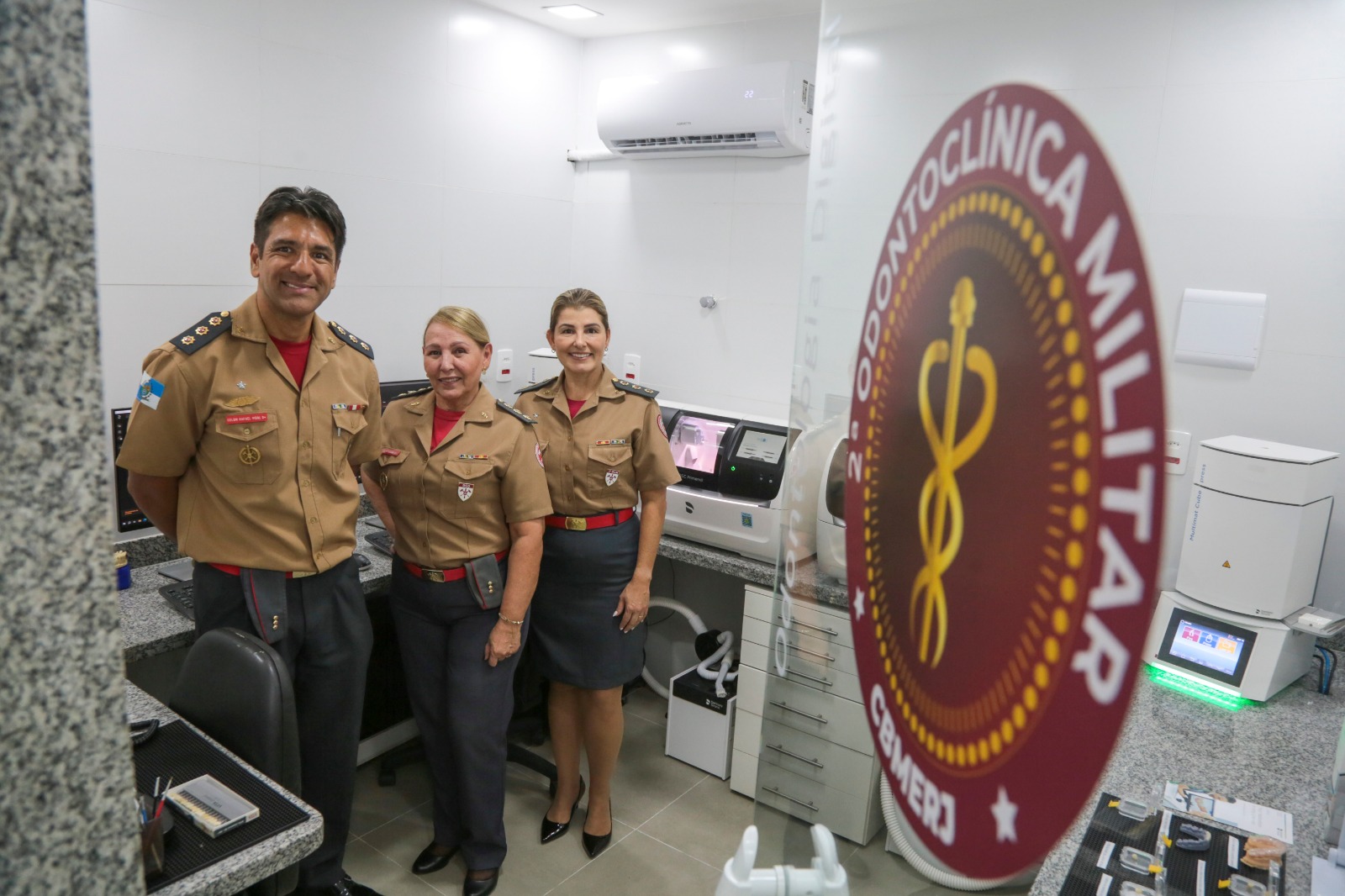 Corpo de Bombeiros do Rio inaugura serviço odontológico digital no quartel de Campo Grande ⁣