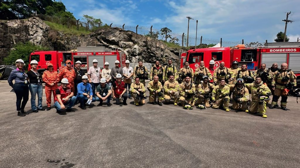 CBMERJ participa de operação simulada de combate a incêndio em usinas nucleares de Angra dos Reis⁣