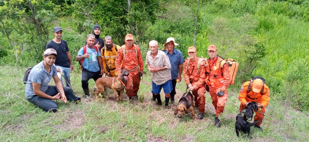 Bombeiros RJ resgatam idoso com Alzheimer desaparecido em Barra Mansa